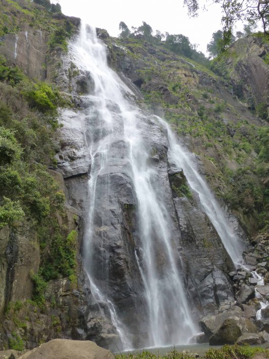 Bambarakanda_Falls-Sri_Lanka