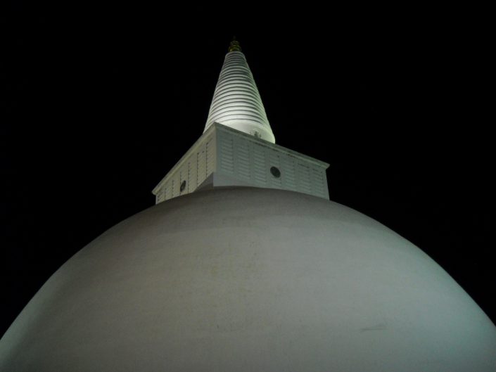 Mirisawetiya_Stupa